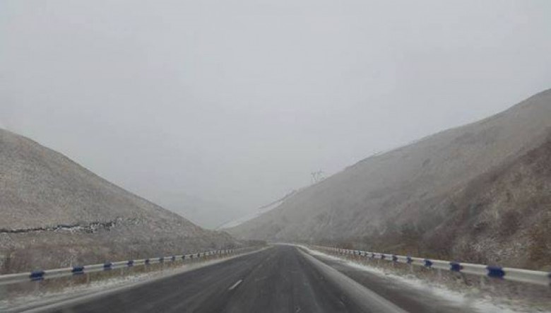 Վայոց ձորի մարզում և Արագածոտնի մարզի Ապարան քաղաքում ձյուն է տեղում