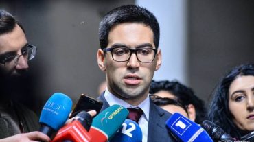 Հայաստան-Իրան տնտեսական կապերի վրա չի ազդում. Բադասյանը՝ ադրբեջանցիների կողմից բեռնատարներից մաքսատուրք գանձելու մասին