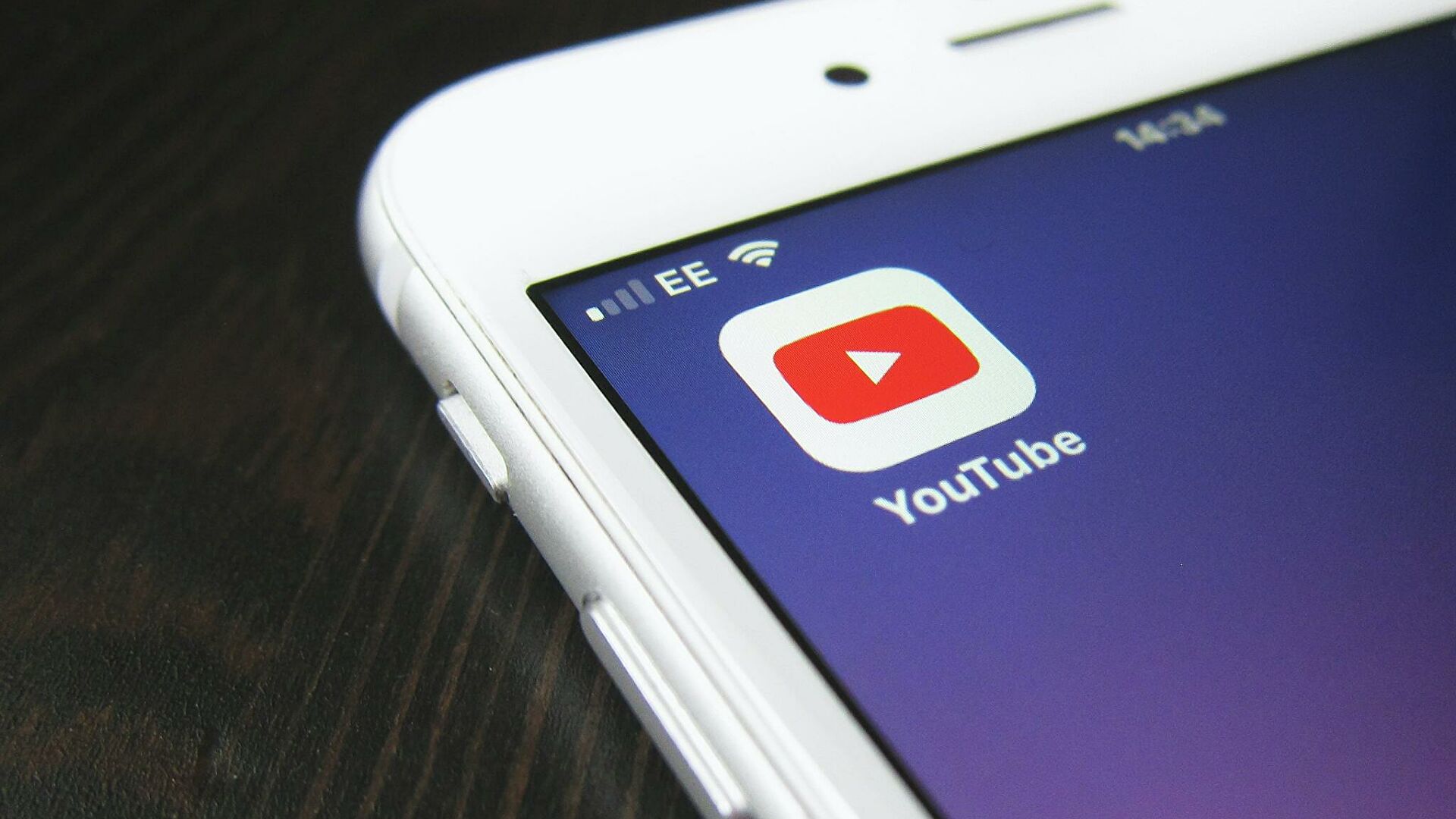 YouTube-ը հայտարարել է, որ անհապաղ կարգելափակի ռուսական լրատվամիջոցների ալիքները