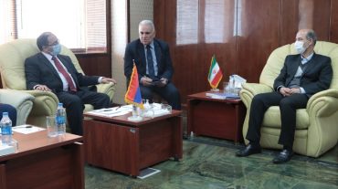 Իրանում ՀՀ դեսպանը հանդիպել է ԻԻՀ էներգետիկայի նախարարի հետ