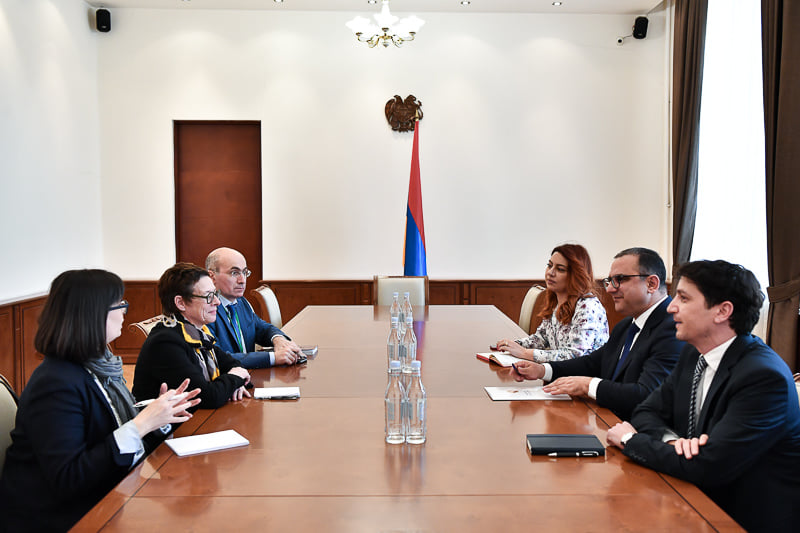 Ֆինանսների նախարարը հանդիպել է ՀՀ-ում Ֆրանսիայի դեսպանի հետ