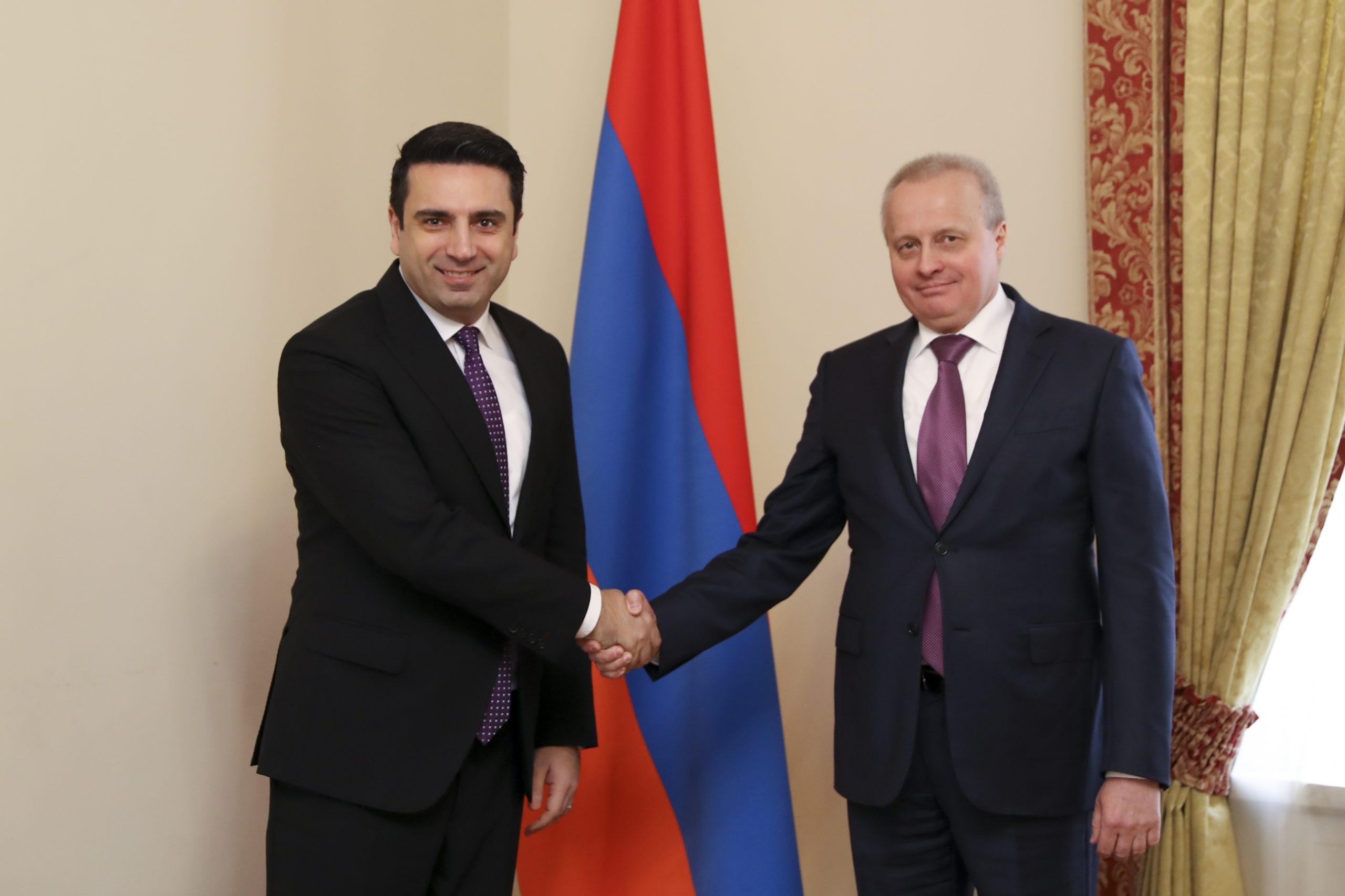 Ալեն Սիմոնյանն ընդունել է Հայաստանում ՌԴ դեսպան Սերգեյ Կոպիրկինին
