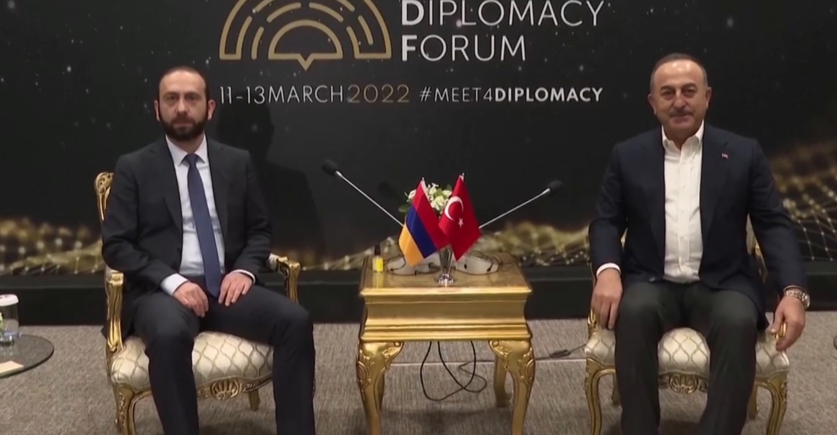 Չավուշօղլուն Արարատ Միրզոյանի հետ հանդիպումն անվանել է «չափազանց արդյունավետ»