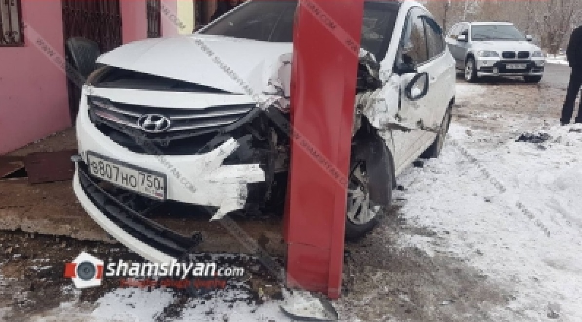 Կոտայքի մարզում բախվել են Нива-ն ու Honda-ն. կա վիրավոր