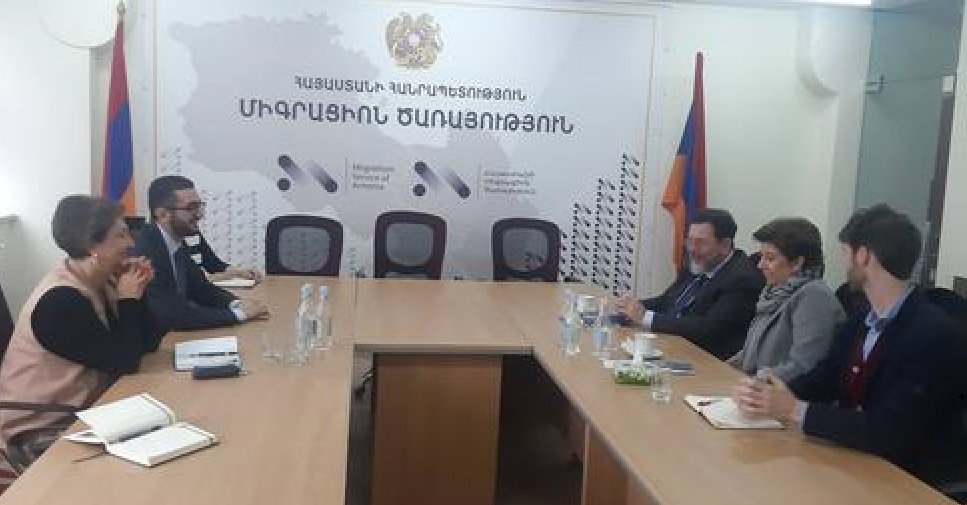 Միգրացիոն ծառայության պետը միջազգային փորձագետի հետ քննարկել է միգրացիայի կառավարման փորձը