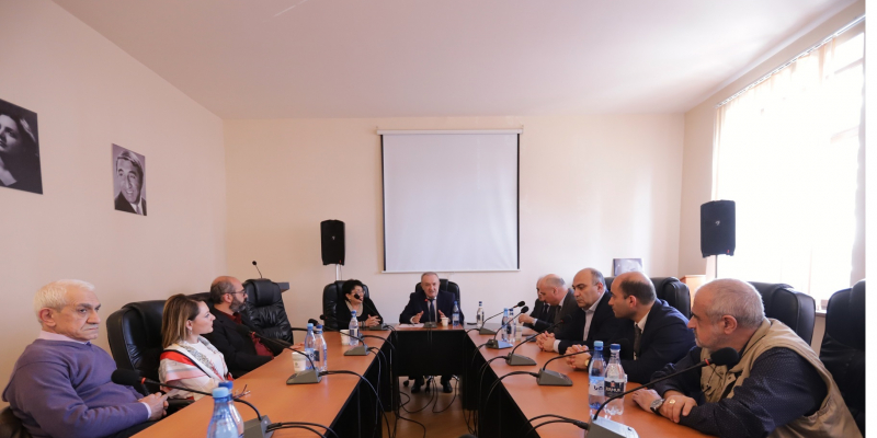 Վահրամ Դումանյանն այցելել է Երևանի թատրոնի և կինոյի պետական ինստիտուտ