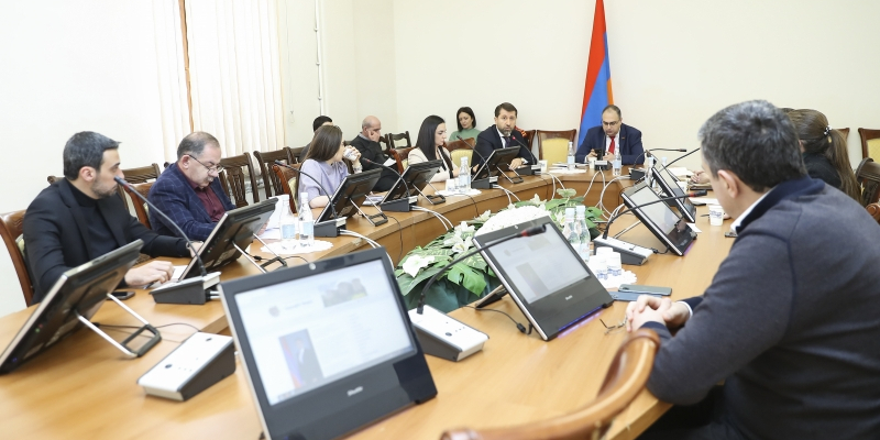 Դրական եզրակացություն է տրվել ««ՀՀ դրոշի մասին» օրենքում լրացում և փոփոխություններ կատարելու մասին» փաթեթին