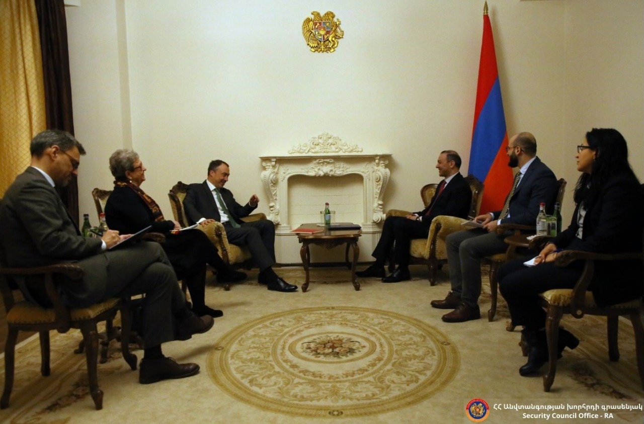 ԱԽ քարտուղար Արմեն Գրիգորյանը հանդիպել է Տոյվո Կլաարին
