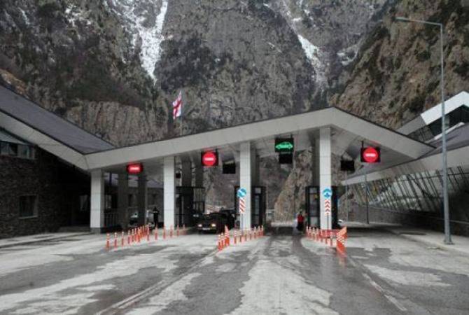 Լարսը բաց է բոլոր տեսակի տրանսպորտային միջոցների համար