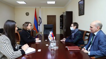 Մարդու իրավունքների պաշտպանը ՀՀ-ում Ֆրանսիայի դեսպանին ներկայացրել է  հետպատերազմական հումանիտար հարցերը՝ շեշտելով գերիների վերադարձի կարևորությունը