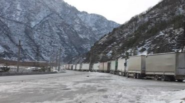 Լարսը փակ է․ ռուսական կողմում կա մոտ 100 բեռնատար ավտոմեքենա