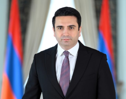 Դուք ինքներդ ճակատագիր եք ու, միաժամանակ, դուք ճակատագիր եք որոշում․ Ալեն Սիմոնյանի շնորհավորական ուղերձը
