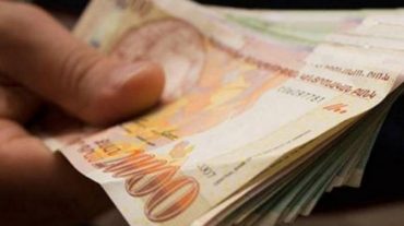 Խոշոր չափերով կաշառք ստանալու և դրան օժանադակելու կասկածանքով ձերբակալվել են «Վանաձորի սպասարկում» ՀՈԱԿ-ի տնօրենն ու աշխատակիցները