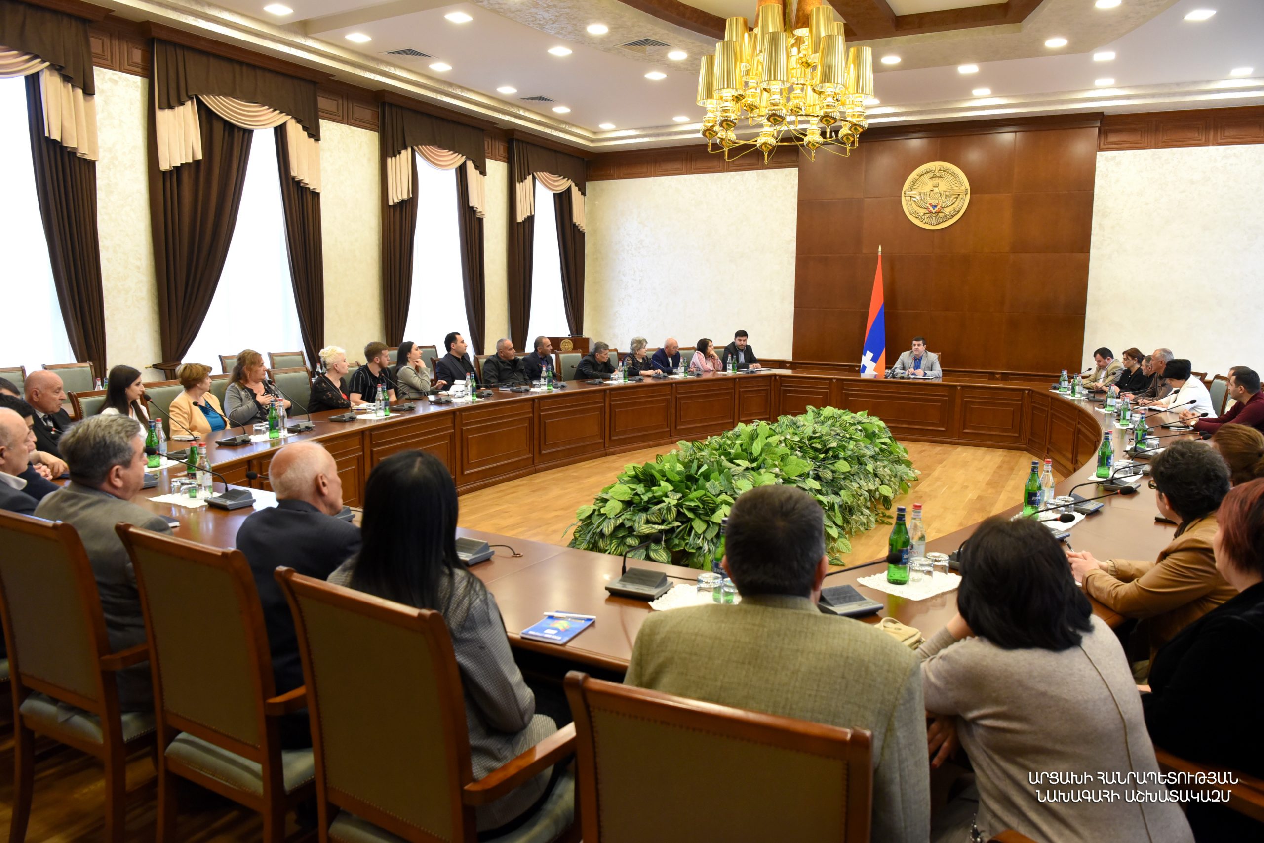 ԱՀ նախագահը հանդիպում է ունեցել Արցախում գործող մի շարք հասարակական կազմակերպությունների ներկայացուցիչների հետ