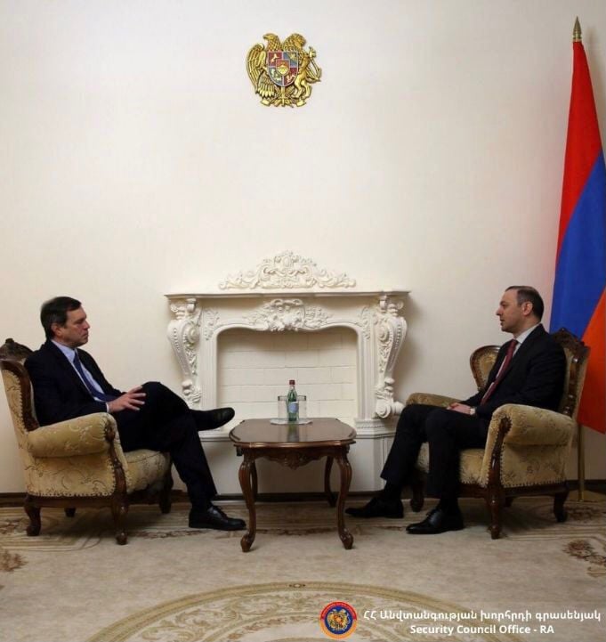 ԱՄՆ-ն շարունակում է հավատարիմ մնալ ԵԱՀԿ ՄԽ շրջանակներում իր ստանձնած մանդատին․ Շոֆերը՝ Գրիգորյանին