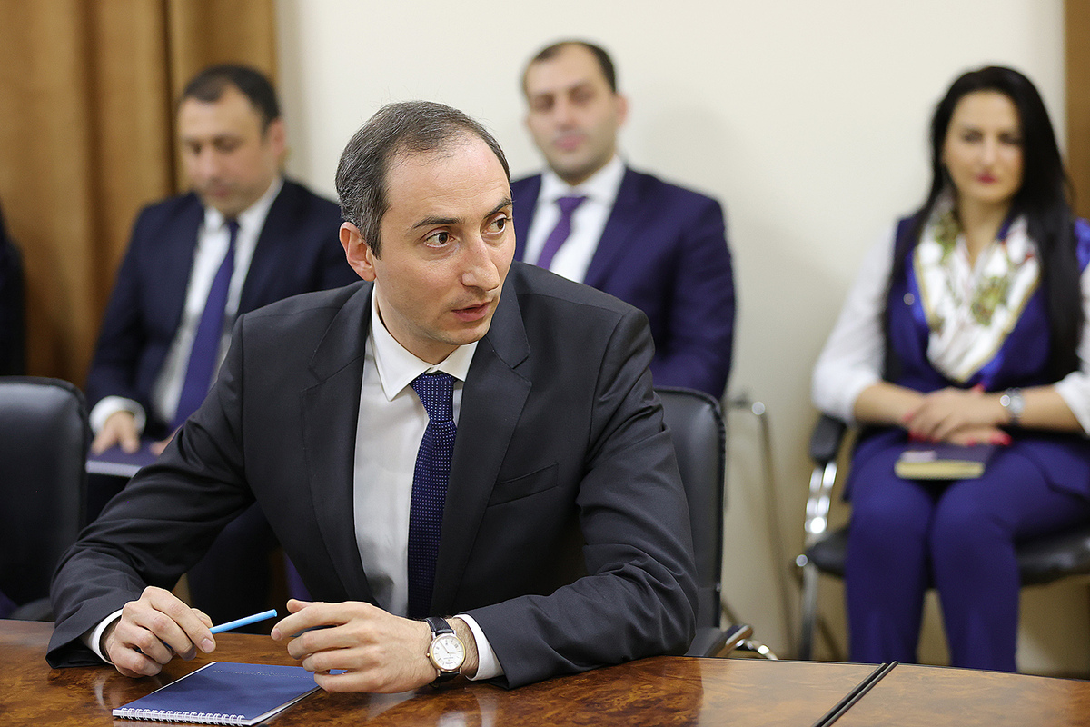 Վարչապետը Բարձր տեխնոլոգիական արդյունաբերության նախարարության աշխատակազմին է ներկայացրել նորանշանակ նախարարին