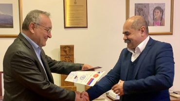 ԱՀ ԱԺ նախագահը  հանդիպել է «Արցախ-ռուսական կազակական միություն» ՀԿ-ի նախագահին 