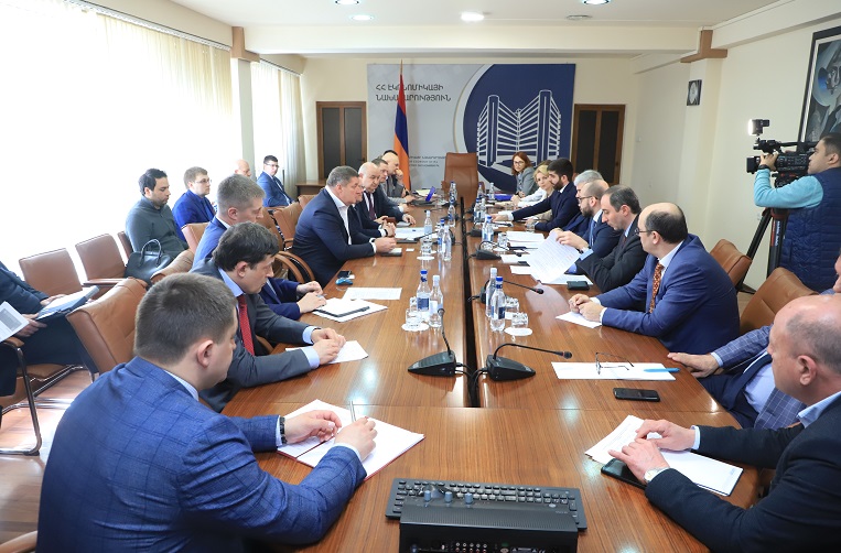 Էկոնոմիկայի նախարարությունում կայացել է ԵԱՏՄ անդամ պետությունների արդյունաբերության ոլորտում կոոպերացիոն համագործակցության խնդիրներին նվիրված քննարկում