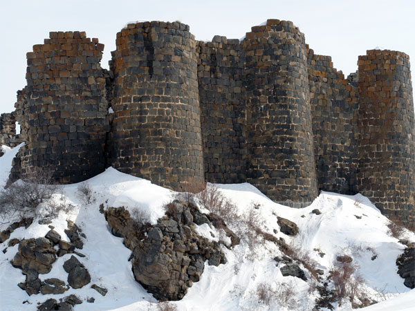 Ամբերդ ամրոց և Քարի լիճ տանող ավտոճանապարհները շարունակում են փակ մնալ