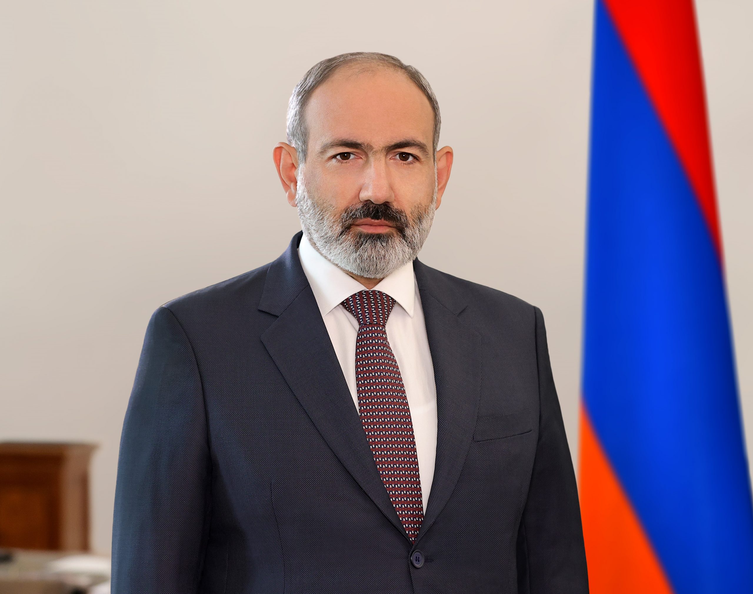 Փոթորկված օվկիանոսի մեջ հայտնված մեր նավը հասցնելու ենք խաղաղ հանգրվանի․ վարչապետի ուղերձը Քաղաքացու օրվա առթիվ