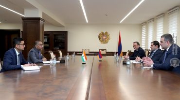 Պաշտպանության նախարարն ընդունել է Հնդկաստանի դեսպանին