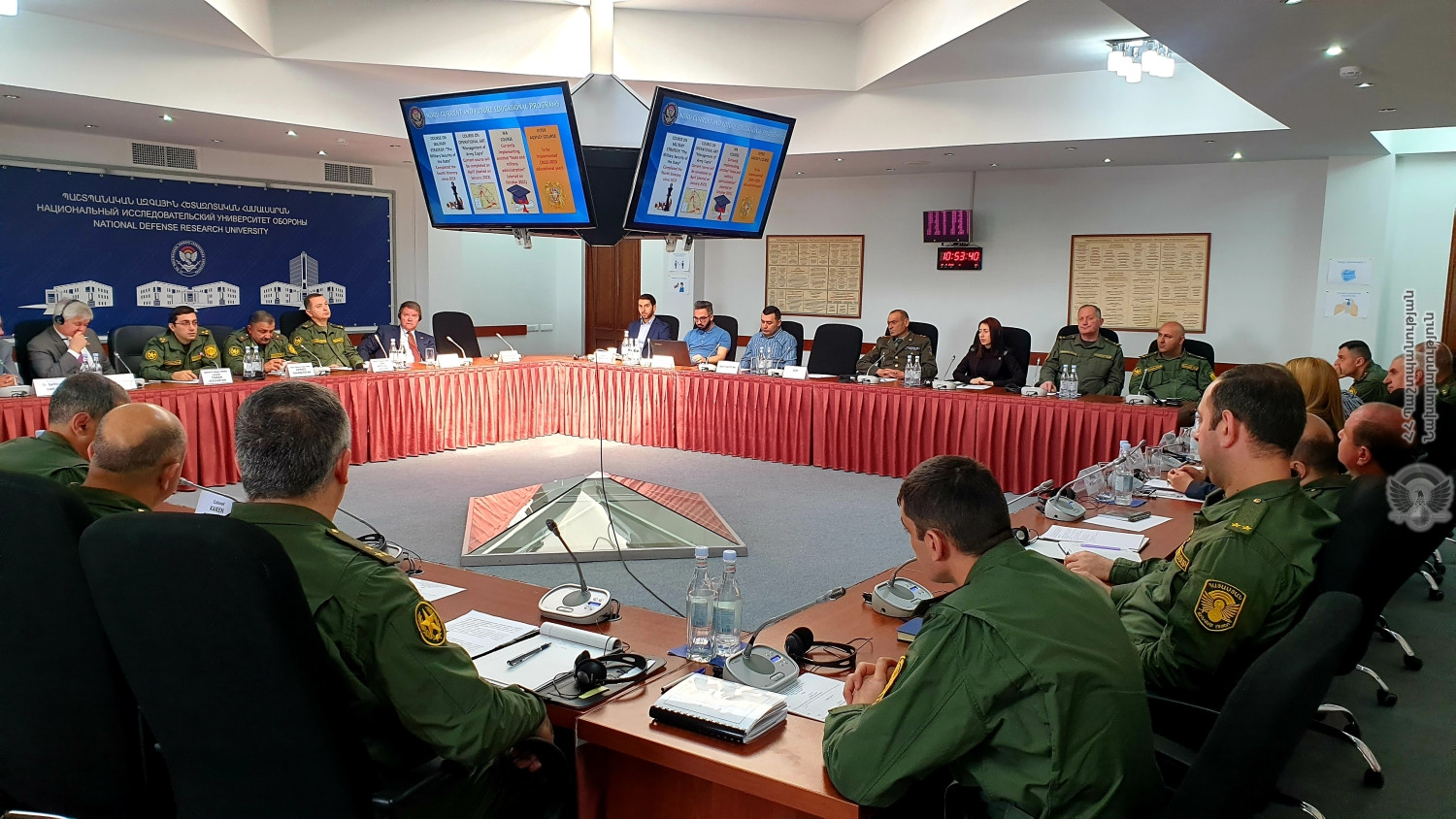 ՊՆ պաշտպանական ազգային հետազոտական համալսարանում անցկացվել է գիտակիրառական քննարկում