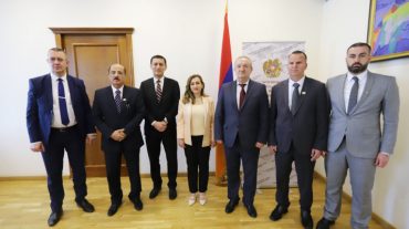 Վահրամ Դումանյանն ընդունել է Սիրիա-Հայաստան բարեկամական խմբի ղեկավար Լյուսի Իսկանյանի գլխավորած պատվիրակությանը
