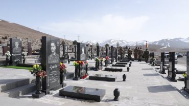 Ապրիլյան քառօրյա պատերազմում և արցախյան ազատամարտում զոհված շիրակցի հերոսների շիրիմներին այսօր ծաղիկներ են խոնարհվել