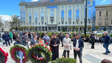 Վիրահայոց թեմի պատվիրակությունը հարգանքի տուրք է մատուցել ապրիլի 9-ի անմեղ զոհերի հիշատակին