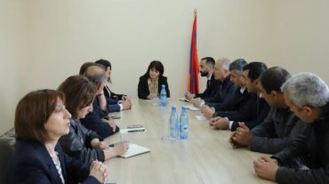Շիրակի մարզպետը ոլորտային պատասխանատուների հետ  այցելել է Անի համայնք