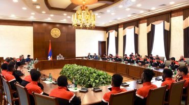 Արայիկ Հարությունյանն ընդունել է Արցախի ֆուտբոլի ֆեդերացիայի պատասխանատուներին և մի խումբ ֆուտբոլիստների