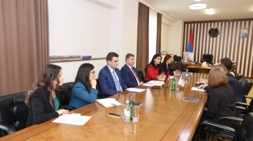 Գնել Սանոսյանն ընդունել է ՀՀ-ում Չեխիայի դեսպան Բեդրիխ Կոպեցկիին