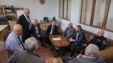 ԱԻ նախարարը հանդիպել է «ՀՀ ԱԻՆ վետերանների խորհուրդ» հասարակական կազմակերպության անդամների հետ