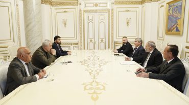 Վարչապետը հանդիպել է արտախորհրդարանական քաղաքական ուժերի հետ համագործակցության խորհրդակցական ժողովի մասնակիցներին