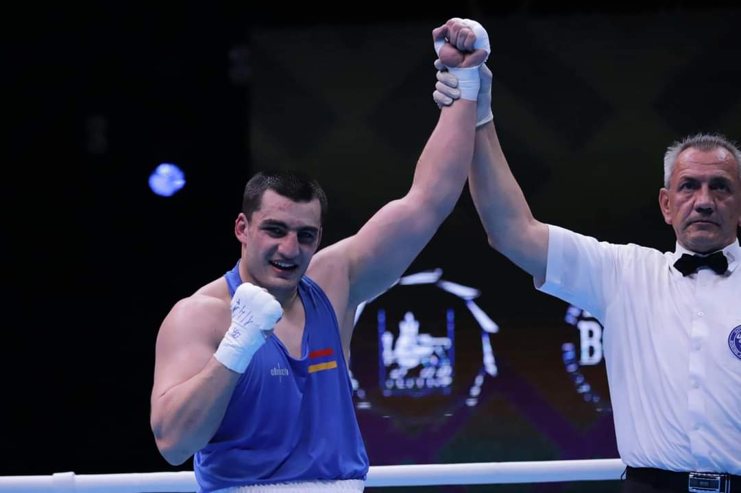 Բռնցքամարտի ԵԱ. Նարեկ Մանասյանը հաղթանակով եզրափակեց մրցումային օրը