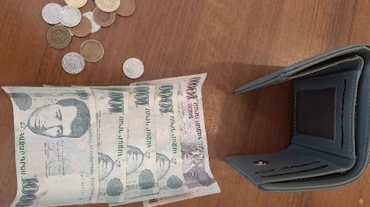43-ամյա կինը խանութում դրամապանակ է գողացել