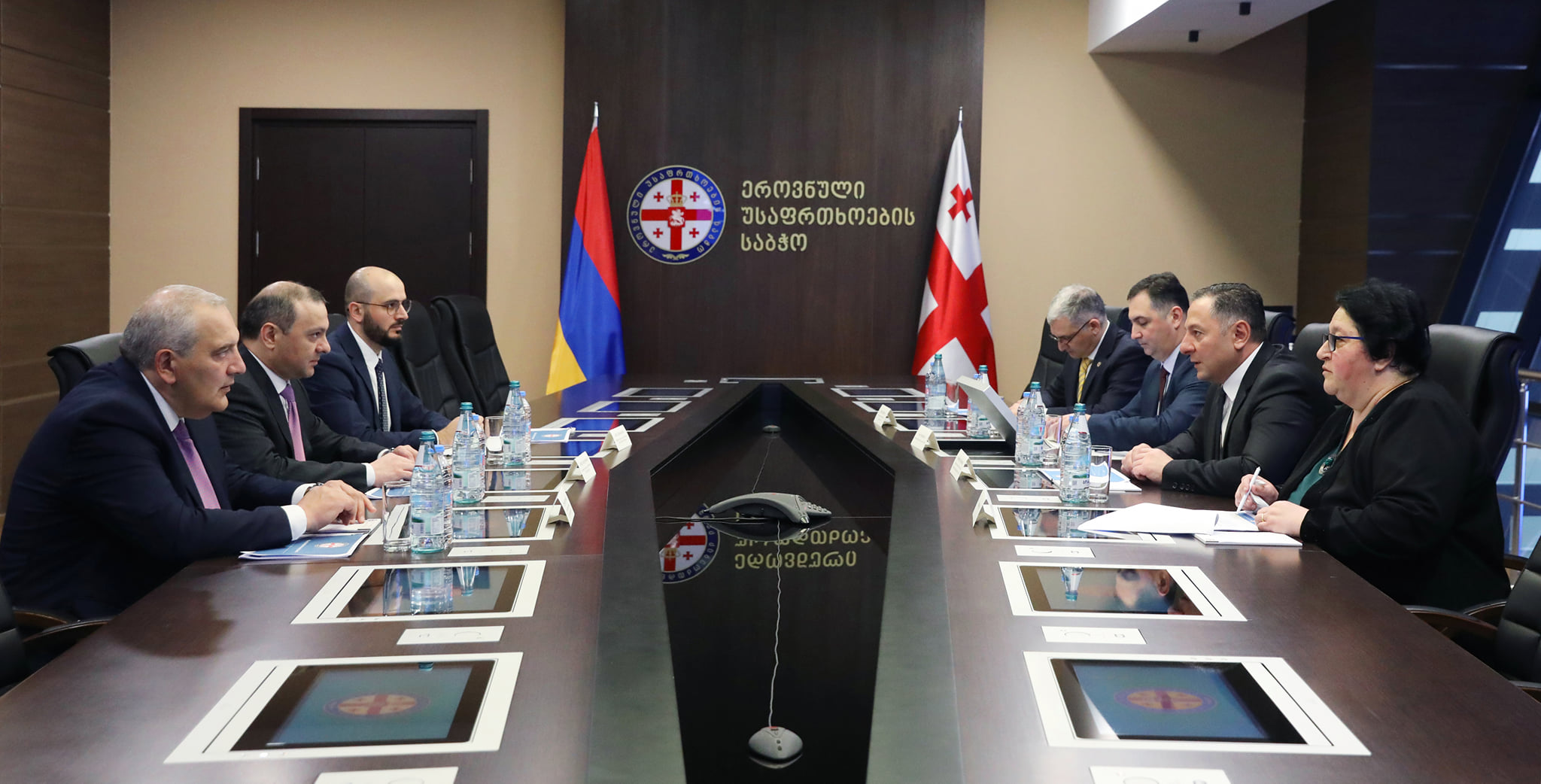 Արմեն Գրիգորյանը հանդիպել է Վրաստանի Ազգային ԱԽ քարտուղար Վախթանգ Գոմելաուրի հետ