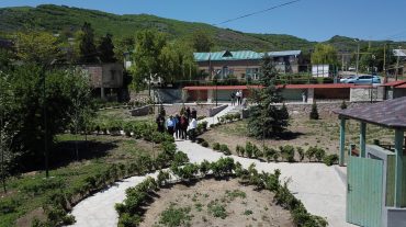 Սահմանամերձ Ներքին Կարմիրաղբյուր գյուղում կանաչապատման աշխատանքներ են ընթանում