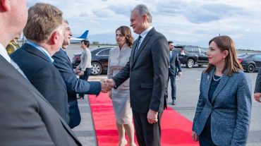 Երկօրյա պաշտոնական այցով Հայաստան է ժամանել Լիտվայի նախագահը