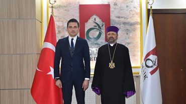 Կ․Պոլսի Հայոց պատրիարքը հանդիպել է Դերիքի գավառապետին