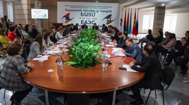 Կապանում անցկացված «Տարածաշրջանների միջև առևտրատնտեսական համագործակցության զարգացումը ԵԱՏՄ-ում» աշխատանքային քննարկմանը անդրադարձ է կատարվել «Կանաչ տնտեսության» զարգացման հնարավորություններին