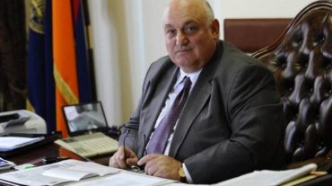 Հայտնի են ԵՊՀ նախկին ռեկտոր Արամ Սիմոնյանի հոգեհանգստի և հուղարկավորության օրերը