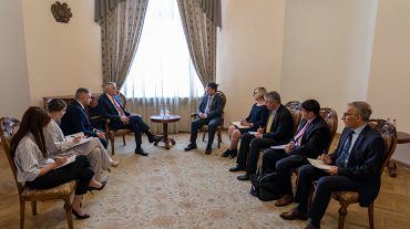 Փոխվարչապետ Մհեր Գրիգորյանն ընդունել է ԱԶԲ փոխնախագահի գլխավորած պատվիրակությանը