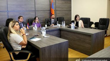 Մաքսային ծառայության մի շարք ստորաբաժանումներում հանդիպումներ են տեղի ունեցել Մաթիազ Մուրովեքի և Միշել Մոնտեմուրոյի հետ