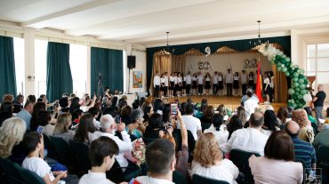 «Վերջին զանգի» միջոցառումը երևանյան դպրոցներից մեկում