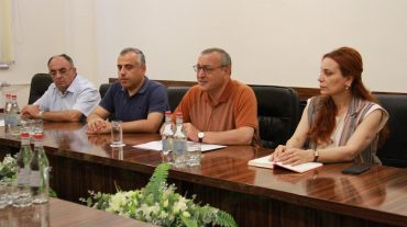 Արցախի ԱԺ նախագահն ընդունել է ԱՀ զոհված ազատամարտիկների հարազատների միության վարչության նախաձեռնող խմբի անդամներին