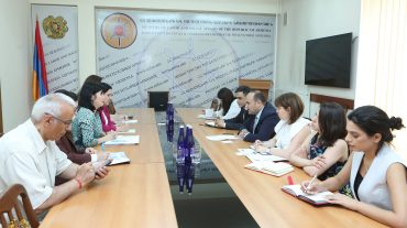 Նարեկ Մկրտչյանը հանդիպել է ՄԱԿ-ի Գենդերային հավասարության և կանանց հզորացման կառույցի ներկայացուցիչ Կաորի Իսիկավայի հետ
