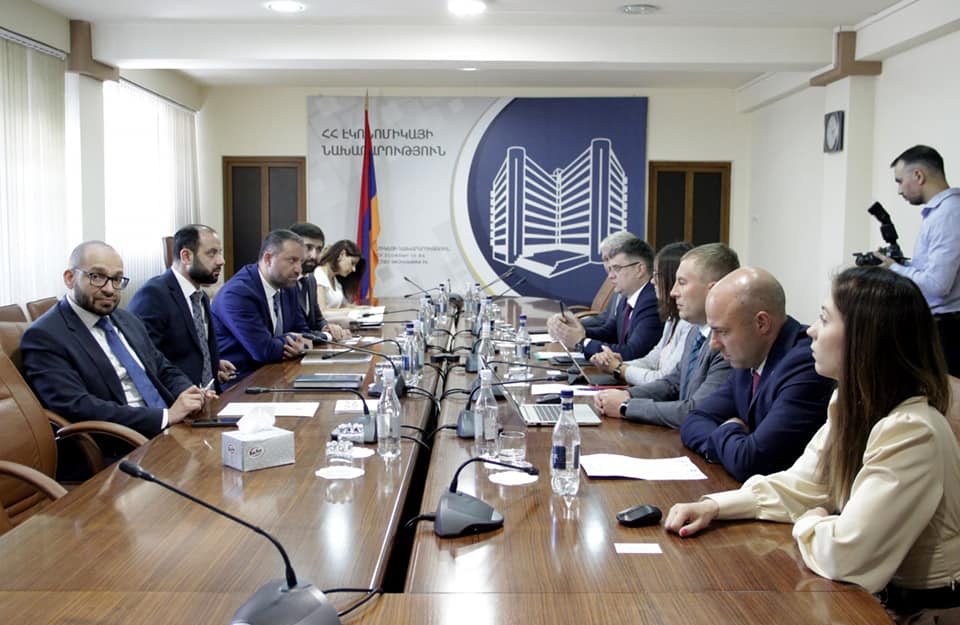 Վահան Քերոբյանն Ուդմուրթական Հանրապետության էկոնոմիկայի նախարարի հետ քննարկել է տնտեսության ոլորտում փոխգործակցության հնարավորությունները