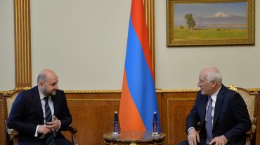 Նախագահ Վահագն Խաչատուրյանը հանդիպել է Կենտրոնական բանկի նախագահ Մարտին Գալստյանի հետ