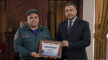 «Դյուցազնագիրք» ասոցիացիայի կողմից ԱԻ նախարար Արմեն Փամբուխչյանին շնորհակալագիր է շնորհվել